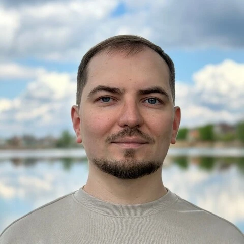 Михайло Махно - Доцент КНУ ім. Т. Шевченка та практикуючий технічний директор з понад 15-річним досвідом у системній архітектурі й управлінні проектами.