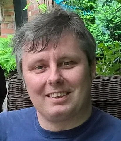 Ігор Завадький - Доктор фізико-математичних наук, доцент КНУ ім. Т. Шевченка, автор навчальних програм з інформатики та засновник популярного ресурсу «ІТ-книга».